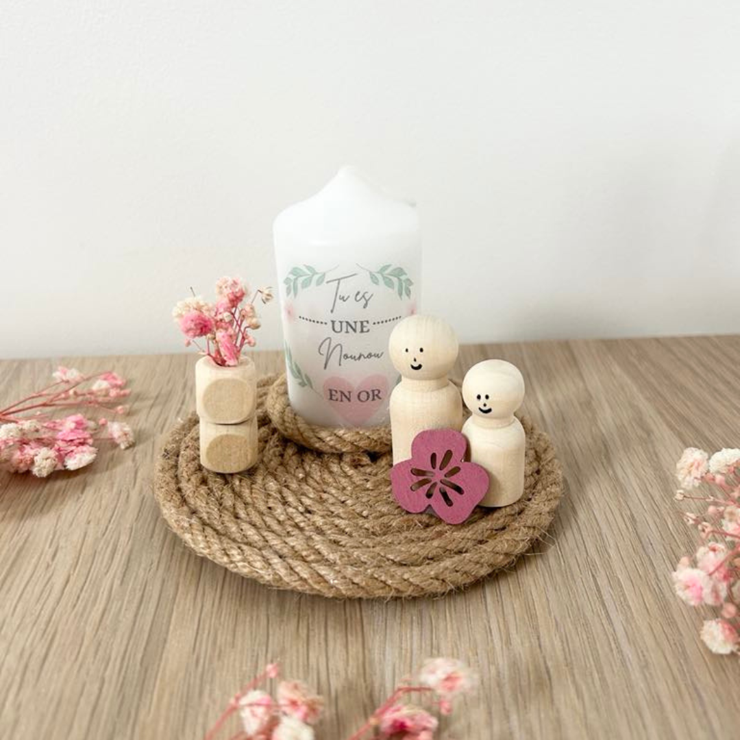 Cadeau personnalisé fin d’année – Bougie & décor artisanal pour Maîtresse, Nounou ou ATSEM