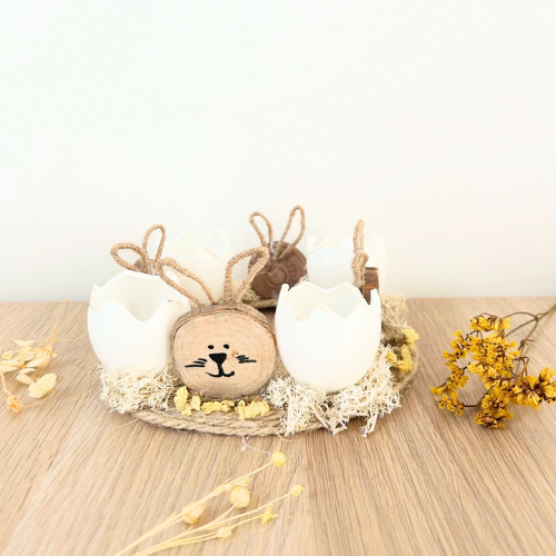 Centre de table de Pâques – Lapins en bois & œufs décoratifs