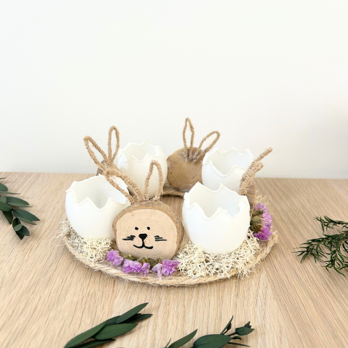 Centre de table de Pâques – Lapins en bois & œufs décoratifs