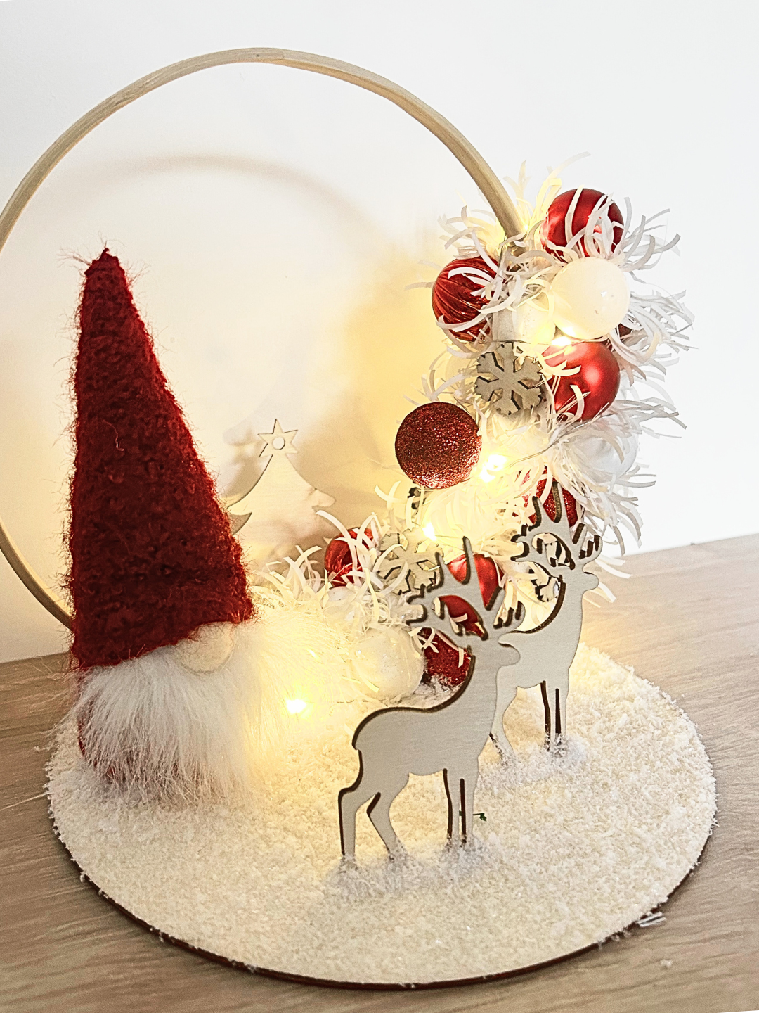 Décoration Lumineuse de Noël – Gnome, Cerfs & Boules de Noël
