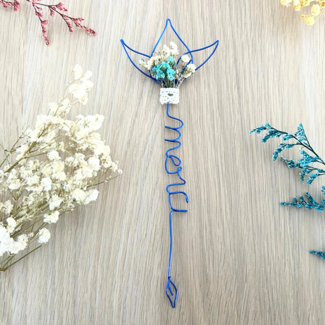 Marque-Page Fleurs Séchées Personnalisé – Fil Métal & Message au Choix – 20 à 25 cm