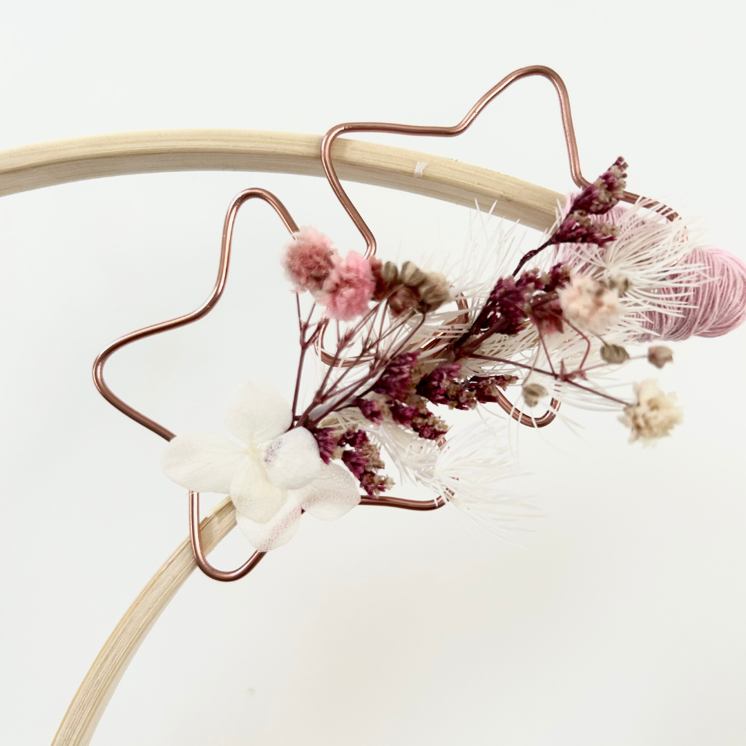 Suspension florale personnalisée - Une création unique, douce et poétique pour votre mariage
