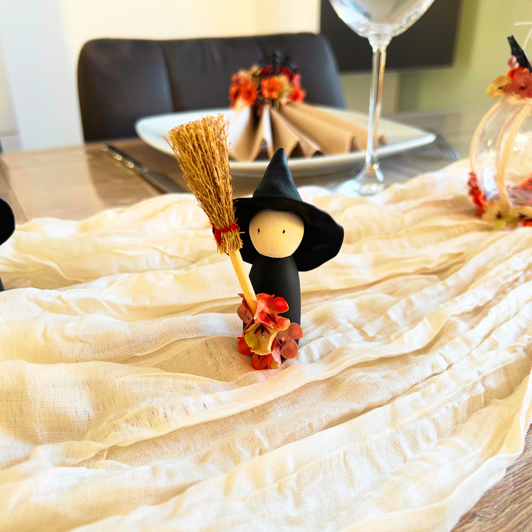 Figurine Sorcière d’Halloween – Déco de table artisanale