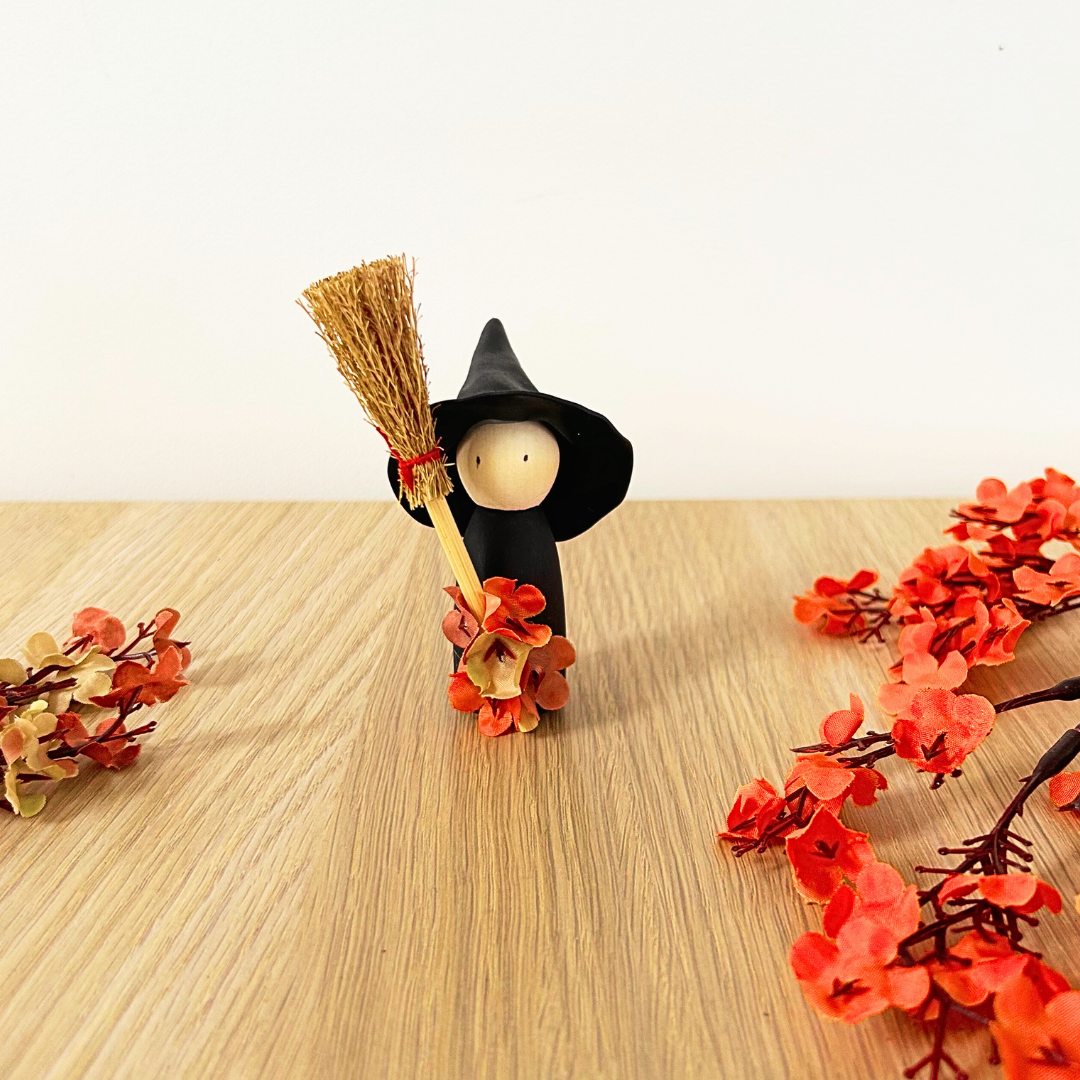 Figurine Sorcière d’Halloween – Déco de table artisanale