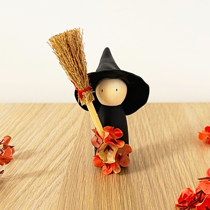 Figurine Sorcière d’Halloween – Déco de table artisanale