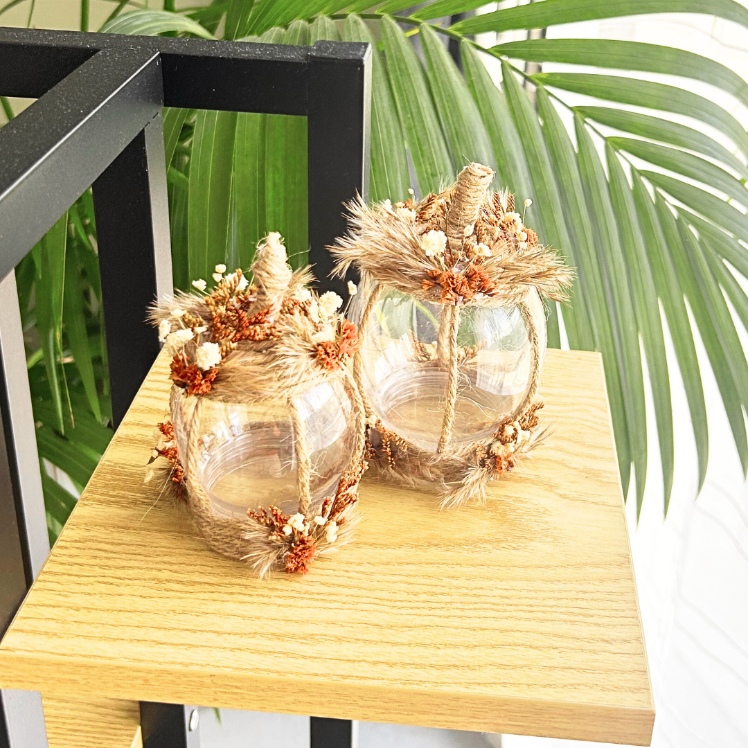 Citrouille Décorative en Fleurs Séchées – Boule en Plastique 11x6.5 cm