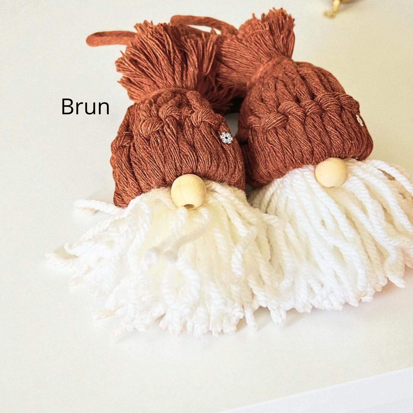 Gnome de Noël en Macramé – Décoration de Sapin Artisanale