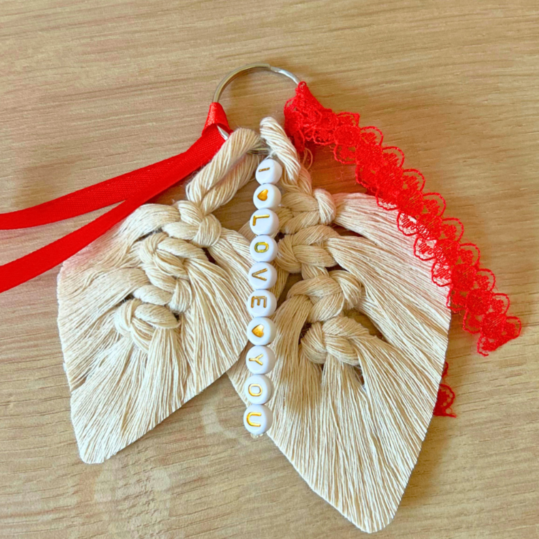 Porte-clés personnalisé macramé avec prénom – Cadeau Saint-Valentin