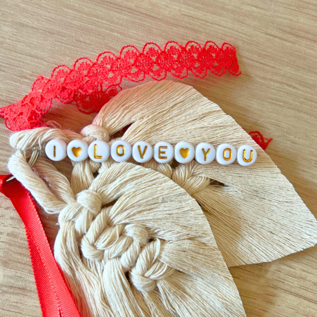 Porte-clés personnalisé macramé avec prénom – Cadeau Saint-Valentin