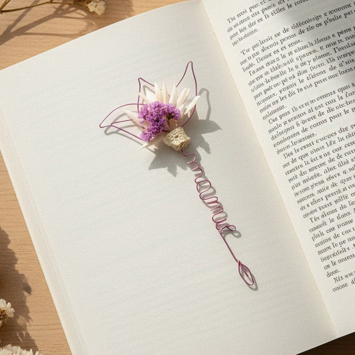 Marque-page personnalisé avec fleurs séchées – cadeau fête des grand-mères