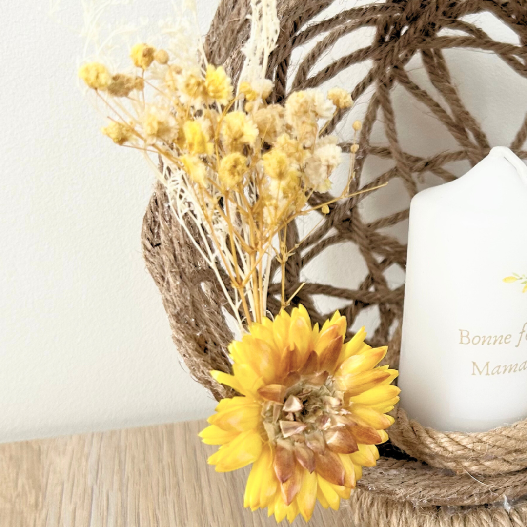 Composition Florale avec Bougie Personnalisée - Cadeau Fête des Mères