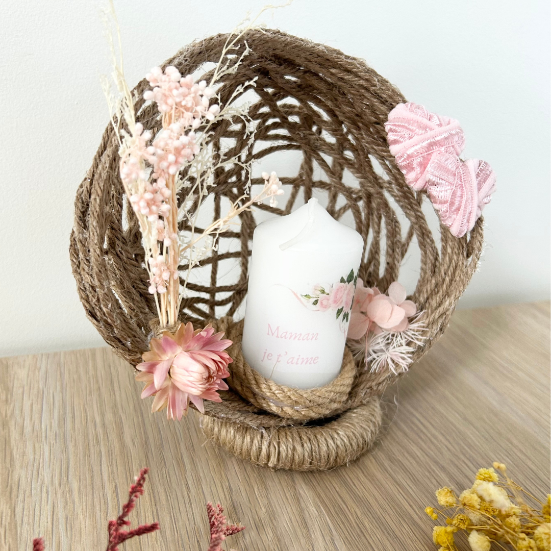Composition Florale avec Bougie Personnalisée - Cadeau Fête des Mères