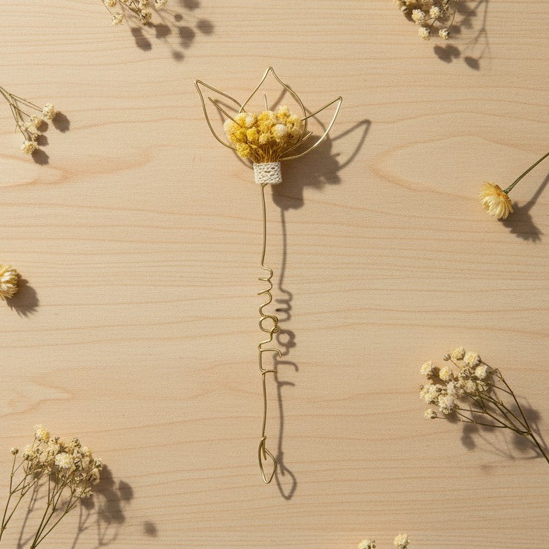 Marque-page personnalisé avec prénom et fleurs séchées – cadeau invité anniversaire original