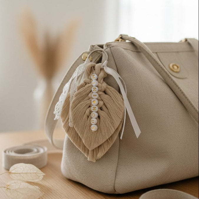 Porte-clés personnalisé macramé avec prénom – Annonce grossesse originale