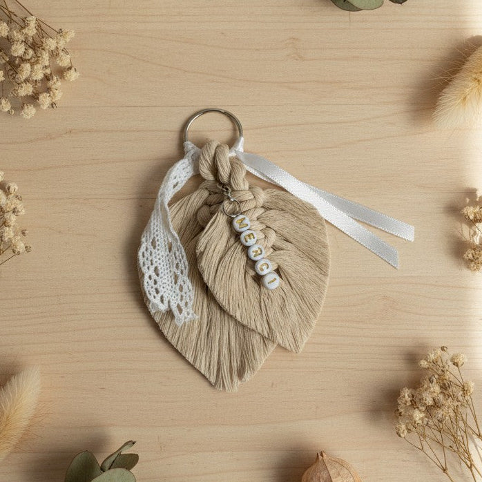 Porte-clés personnalisé macramé avec prénom – Cadeau invité baptême