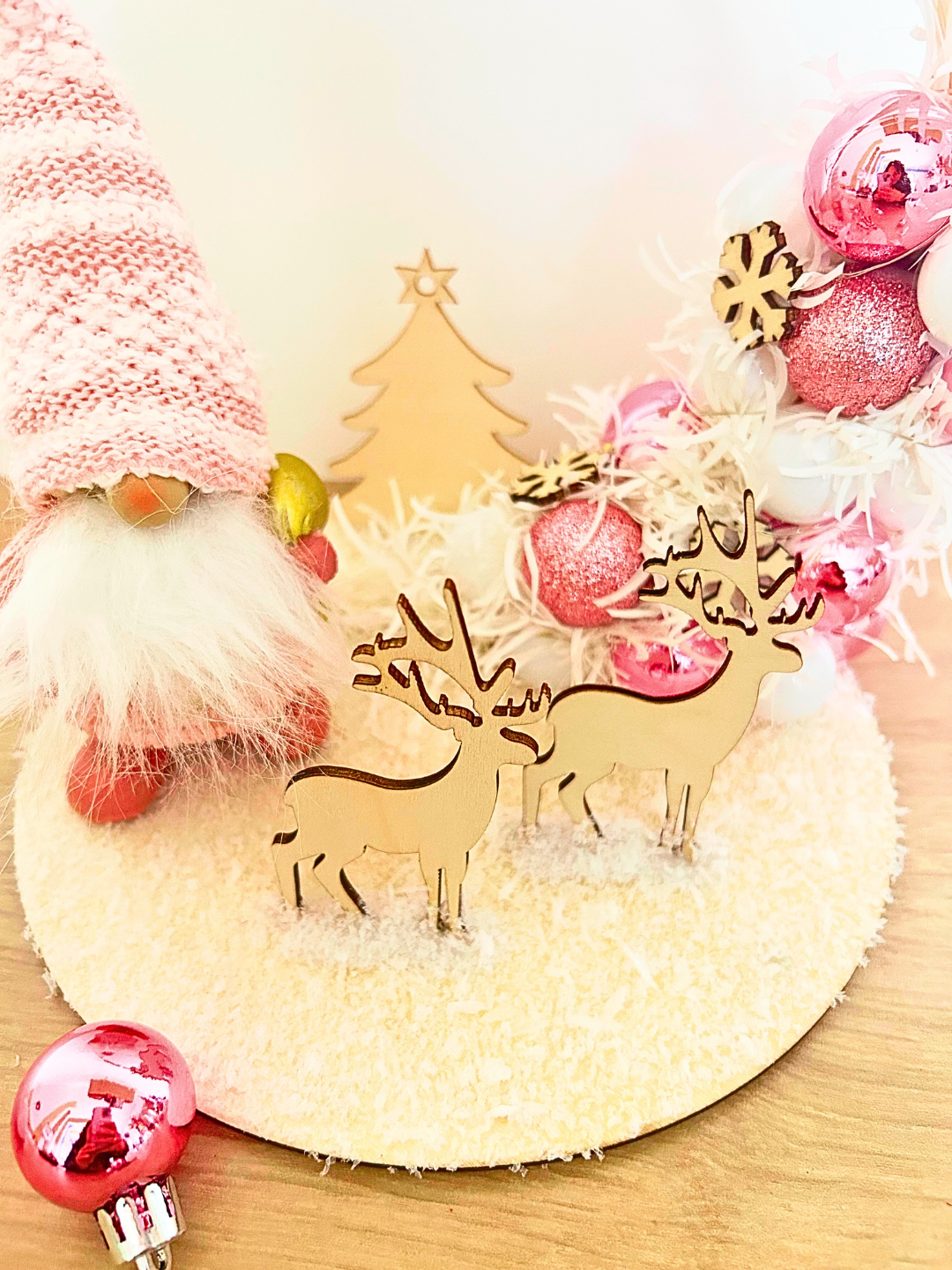 Décoration Lumineuse de Noël – Gnome, Cerfs & Boules de Noël