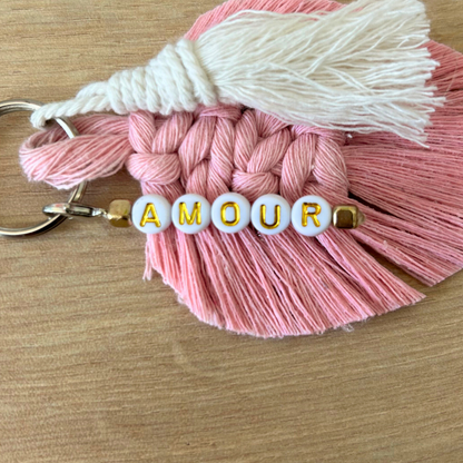 Porte-clé personnalisé macramé – cadeau Saint-Valentin prénom