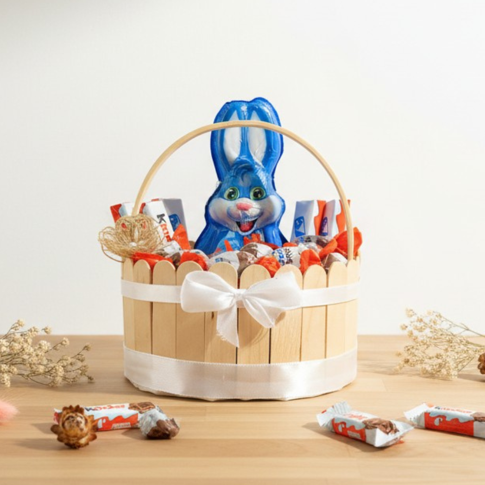 Panier de Pâques garni – chocolats & lapin personnalisable