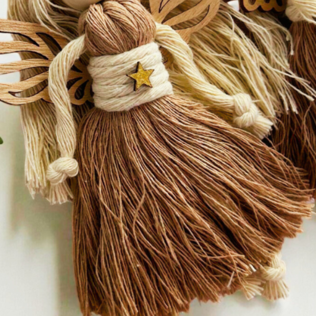 Ange de Noël en Macramé – Décoration de Sapin Artisanale