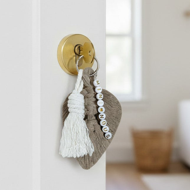 Porte-clé personnalisé macramé – annonce grossesse avec prénom ou message
