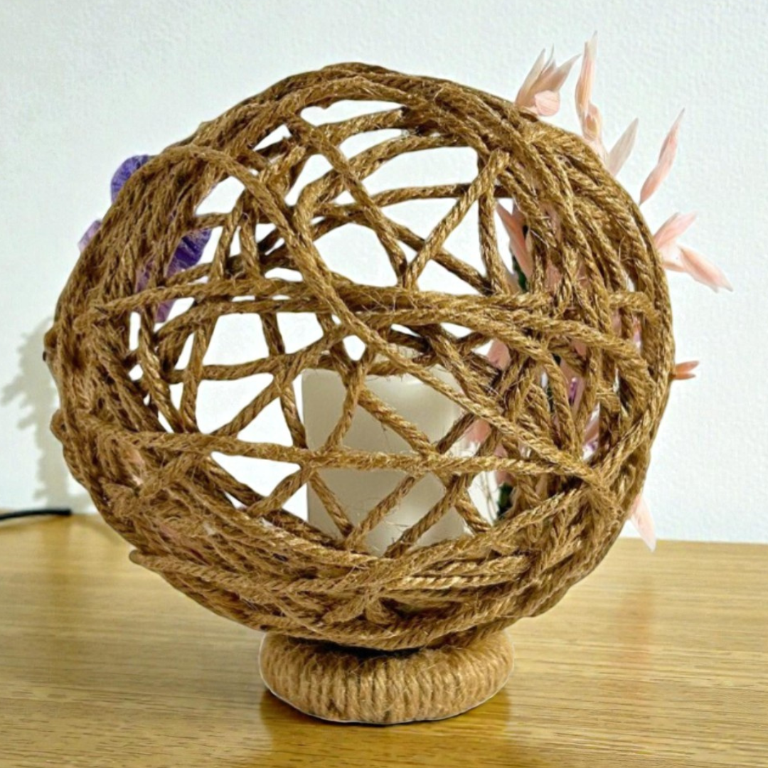 Composition florale personnalisée avec bougie – Cadeau Fête des Grand-Mères unique