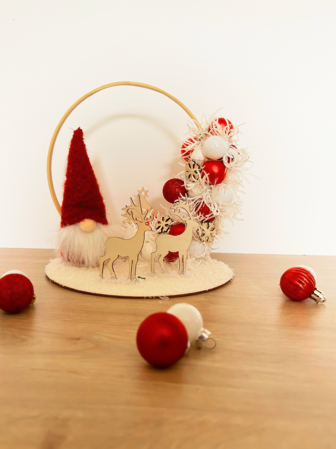 Décoration Lumineuse de Noël – Gnome, Cerfs & Boules de Noël