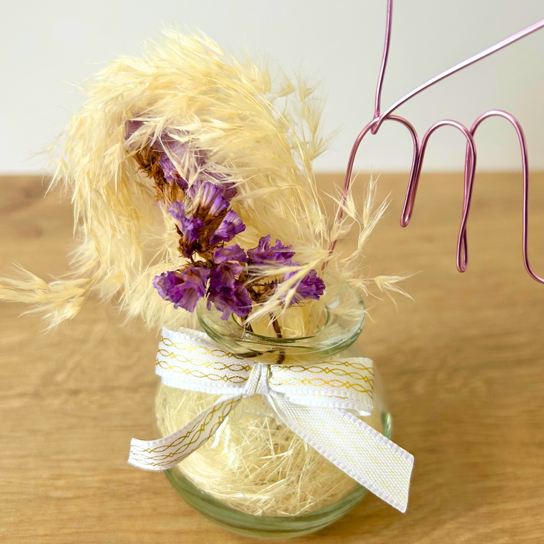 Cadeau invité baptême personnalisé – bouquet fleurs séchées avec prénom ou cœur