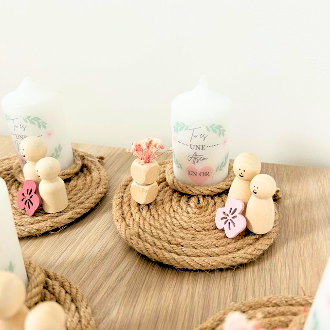 Bougeoir Personnalisé avec Bougie & Fleurs Séchées – Cadeau de Fin d’Année pour Maîtresse, Maître, ATSEM