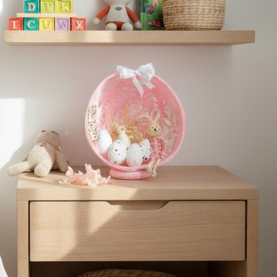 Œuf de Pâques personnalisé – décoration lapin macramé & fleurs séchées