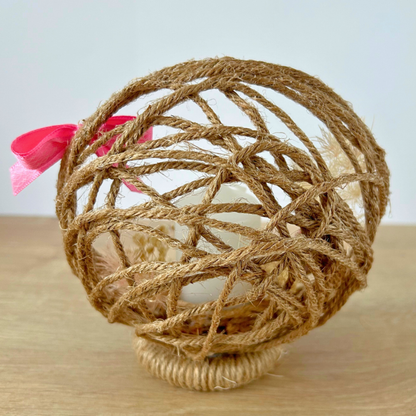Composition florale personnalisée avec bougie – Cadeau d’anniversaire unique et fait main
