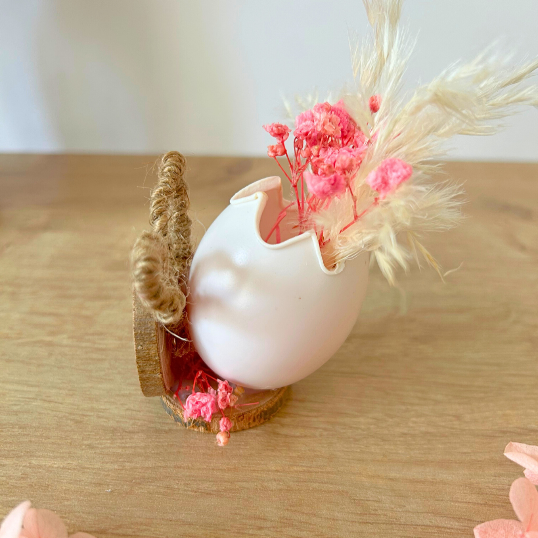Décoration de table pâques – Lapin en bois avec fleurs séchées