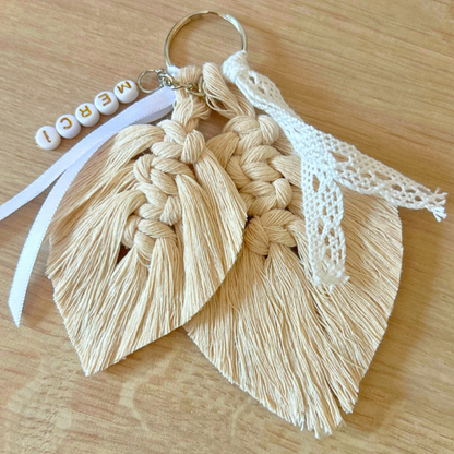 Porte-clés personnalisé macramé avec prénom – Cadeau invité baptême