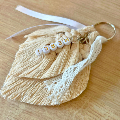 Porte-clés personnalisé macramé avec prénom – Cadeau invité baptême