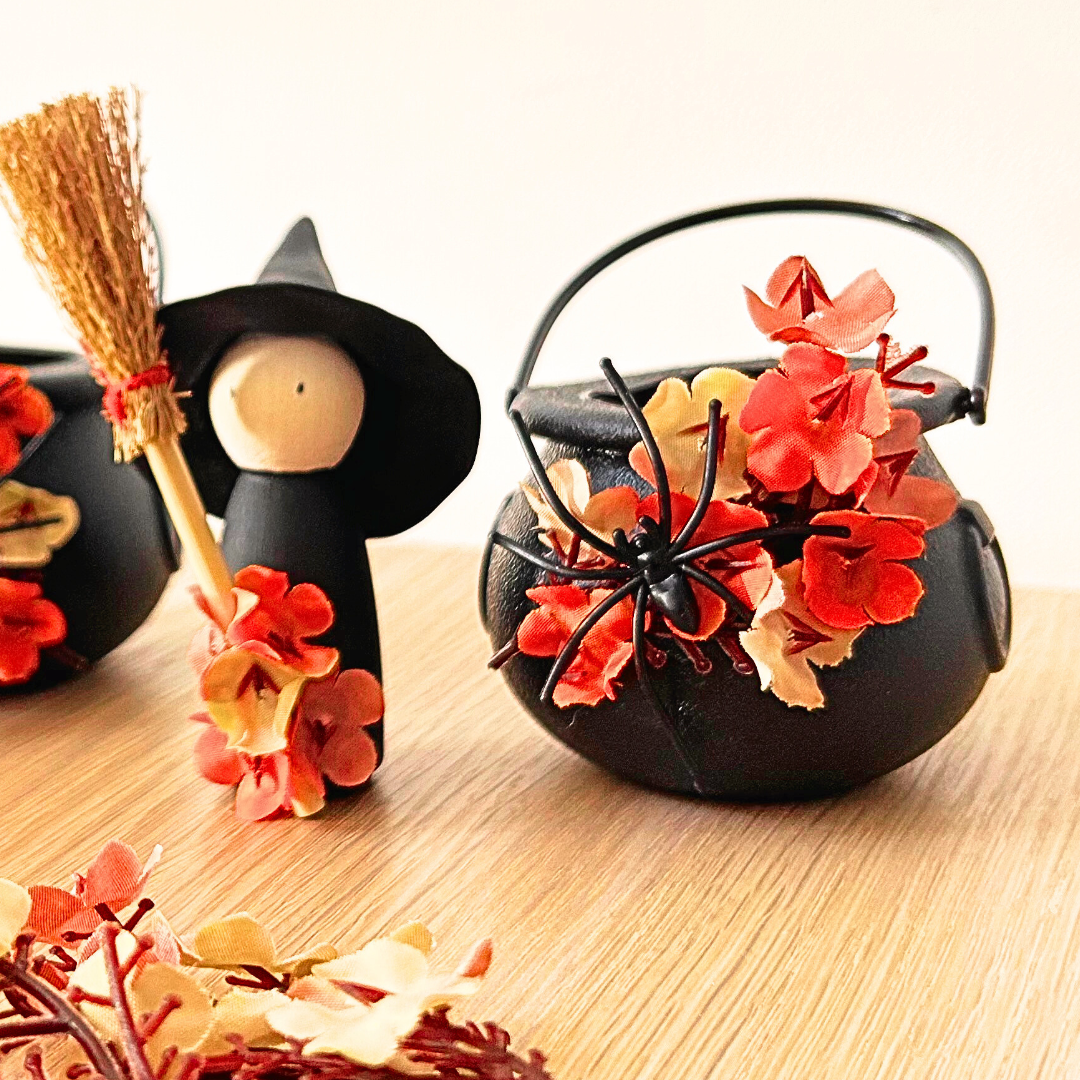 Pack déco Halloween – Sorcière & Chaudron décoratif