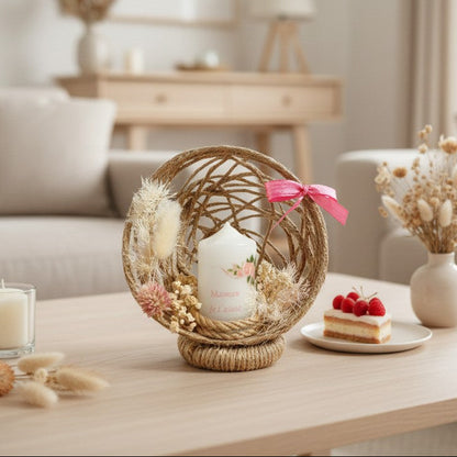 Composition florale personnalisée avec bougie – Cadeau d’anniversaire unique et fait main