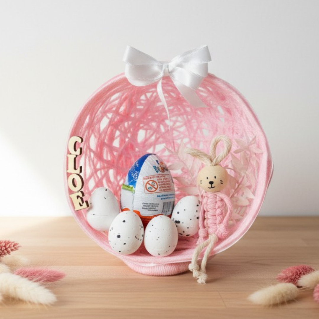 Œuf de Pâques personnalisé – lapin macramé & œuf Kinder
