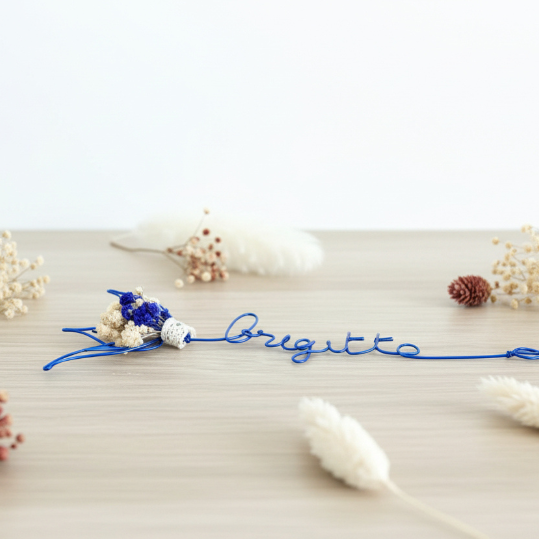 Marque-Page Personnalisé – Fleurs Séchées & Fil Métal – Plaisir d’Offrir