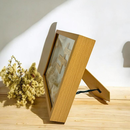 Cadre Scrabble personnalisé avec prénoms et fleurs séchées – cadeau personnalisé fait main