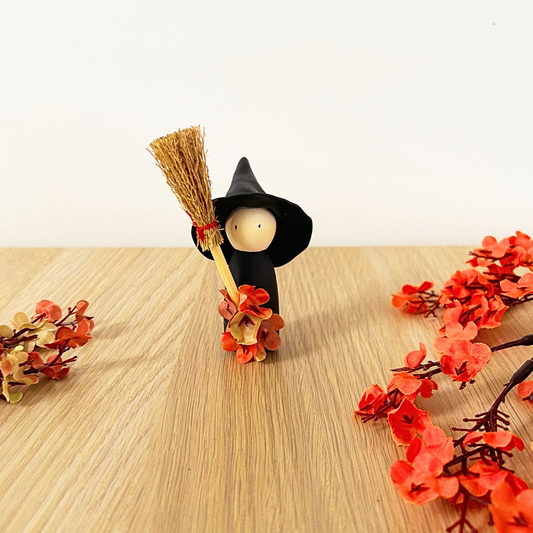 Figurine Sorcière d’Halloween – Déco de table artisanale