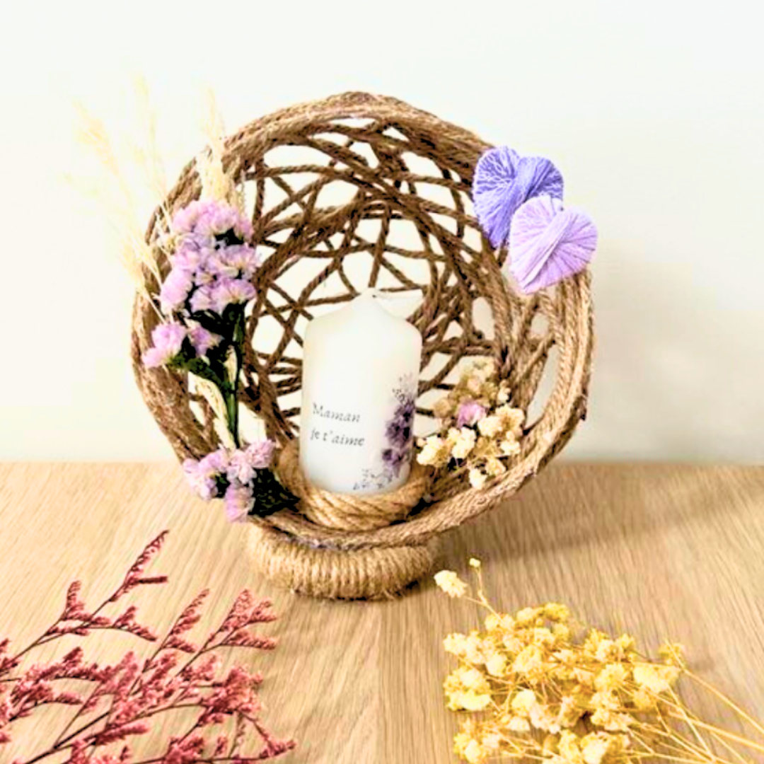 Composition Florale avec Bougie Personnalisée - Cadeau Fête des Mères