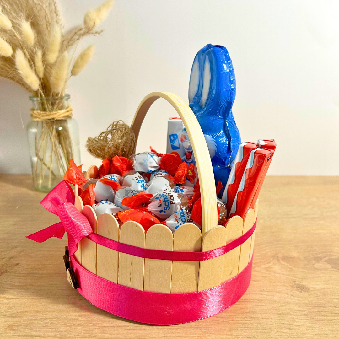 Panier de Pâques garni – chocolats & lapin personnalisable