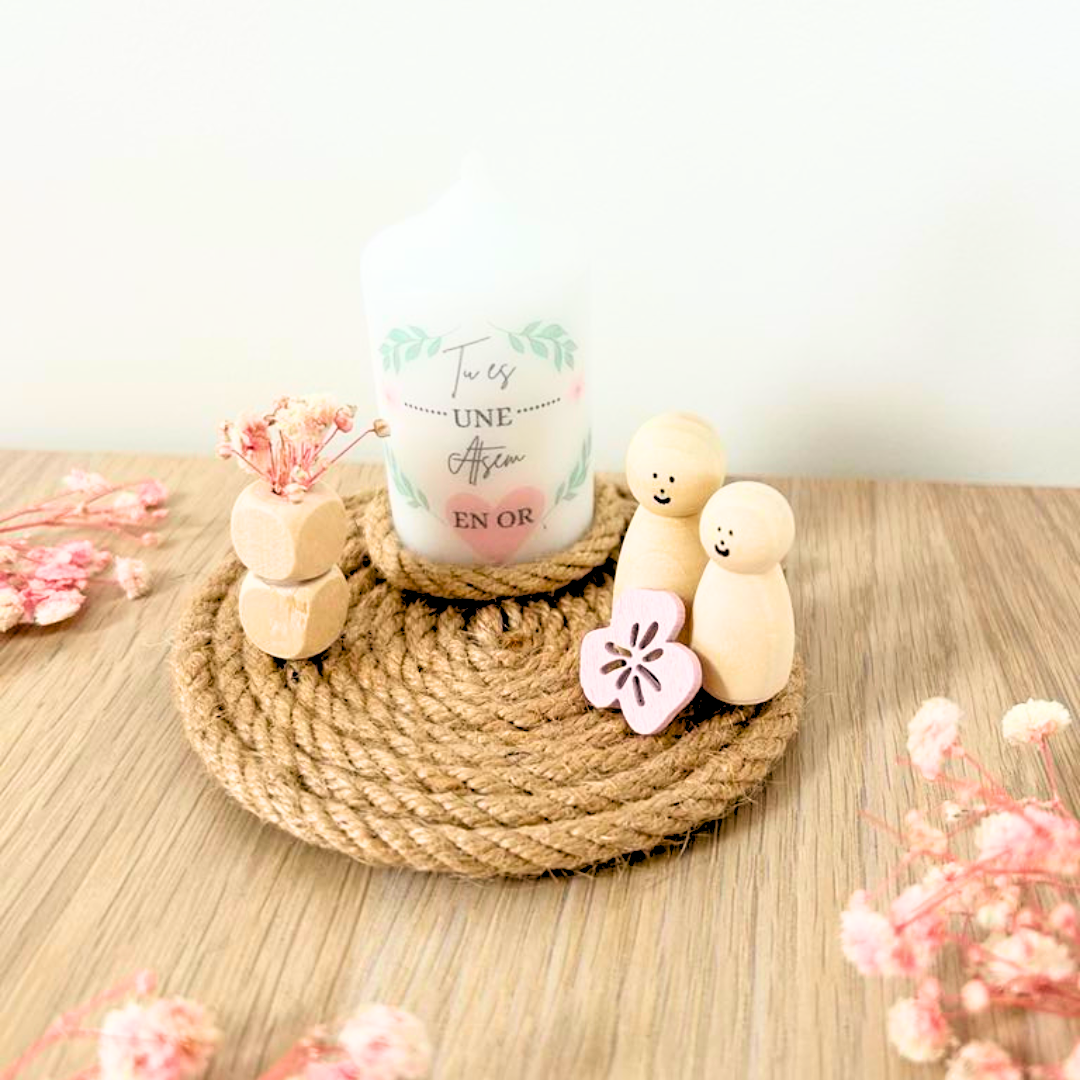 Bougeoir Personnalisé avec Bougie & Fleurs Séchées – Cadeau de Fin d’Année pour Maîtresse, Maître, ATSEM