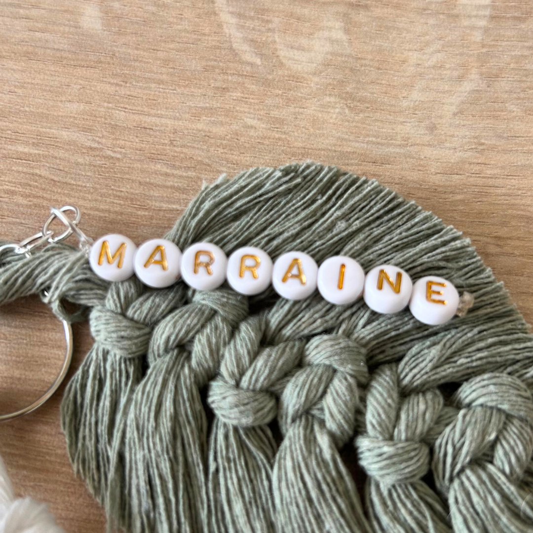 Porte-clé personnalisé macramé – demande parrain ou marraine originale