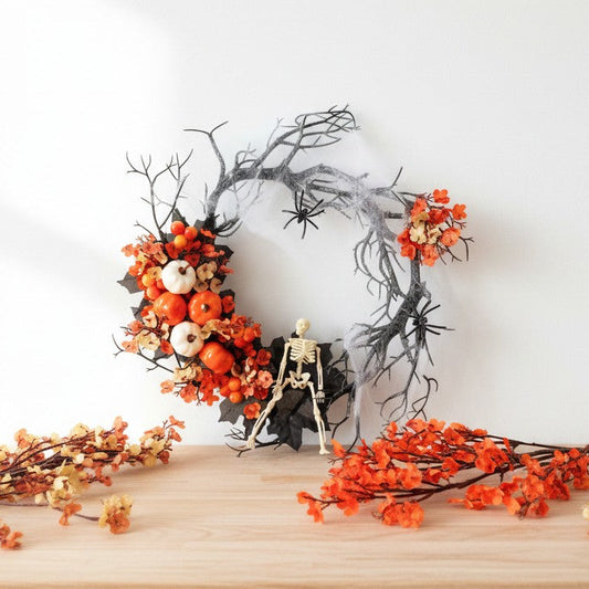 Couronne Halloween – Fleurs, Citrouilles, Squelette & Araignées – Déco de porte