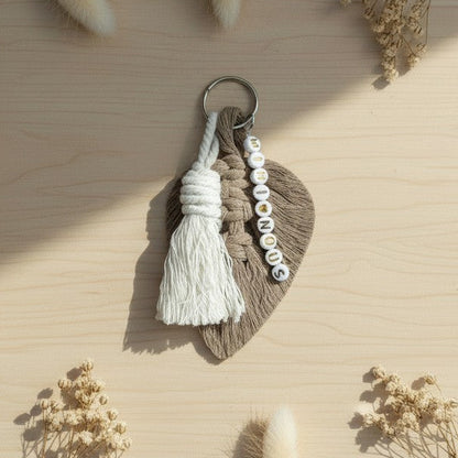 Porte-clé personnalisé macramé – annonce grossesse avec prénom ou message