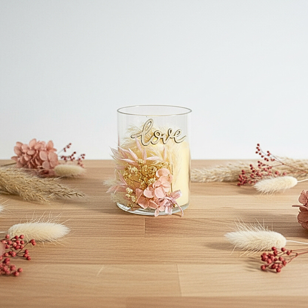Fausse Bougie Décorative Saint-Valentin – Fleurs Séchées & Love en Bois