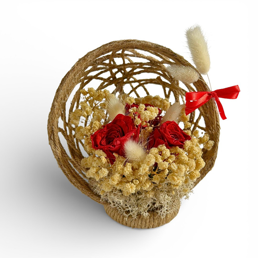 Composition Florale en Corde de Jute – Roses Éternelles & Fleurs Séchées