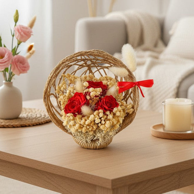 Composition florale fête des mères – roses éternelles et fleurs séchées cadeau personnalisé