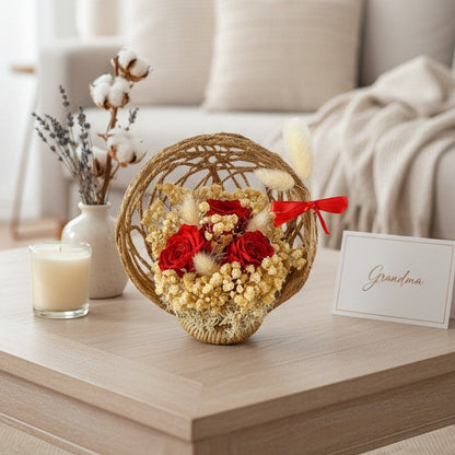 Composition florale fête des grands-mères – roses éternelles et fleurs séchées cadeau personnalisé