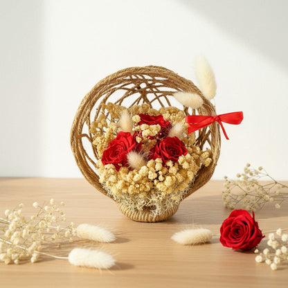 Composition florale Saint-Valentin – roses éternelles et fleurs séchées cadeau romantique